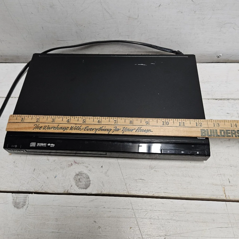 Sony DVP-SR200P Progressive Scan DVD Player home audio video electronics
